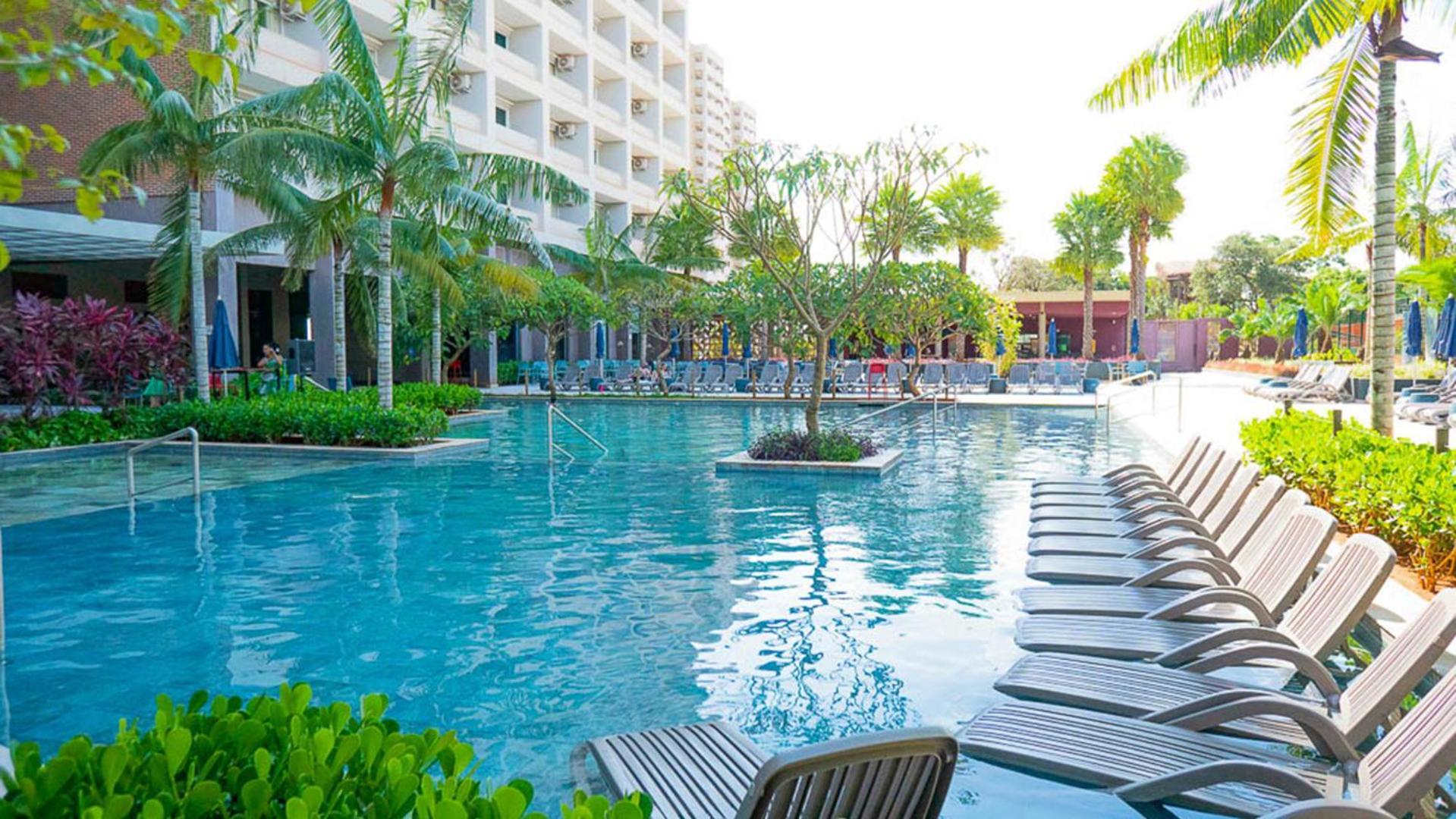Hot Resort